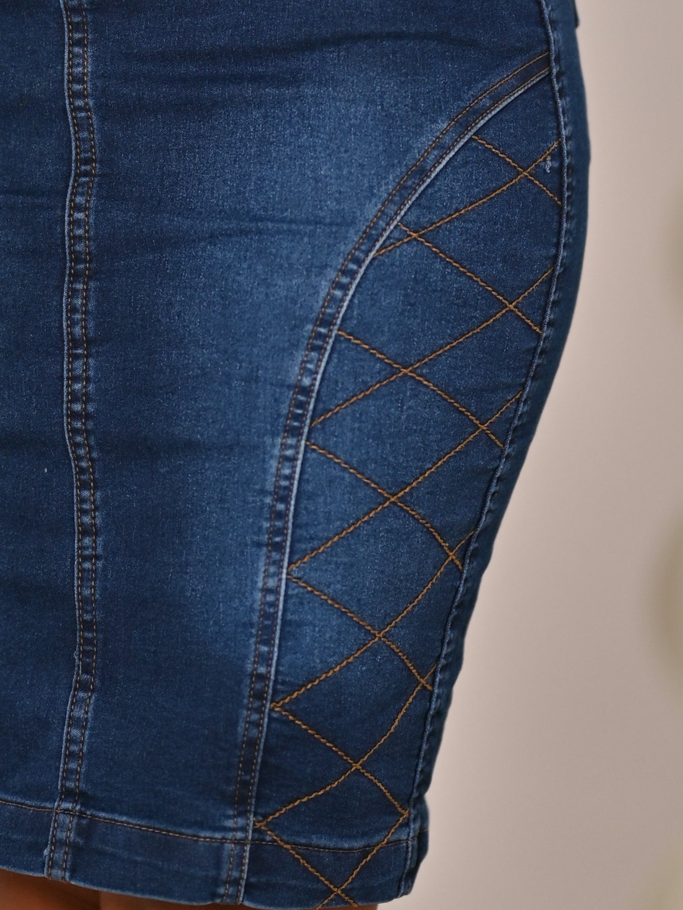 Anagrom Women's Stretch Denim Skirt with Belt Knee Height Zig-zag Detail