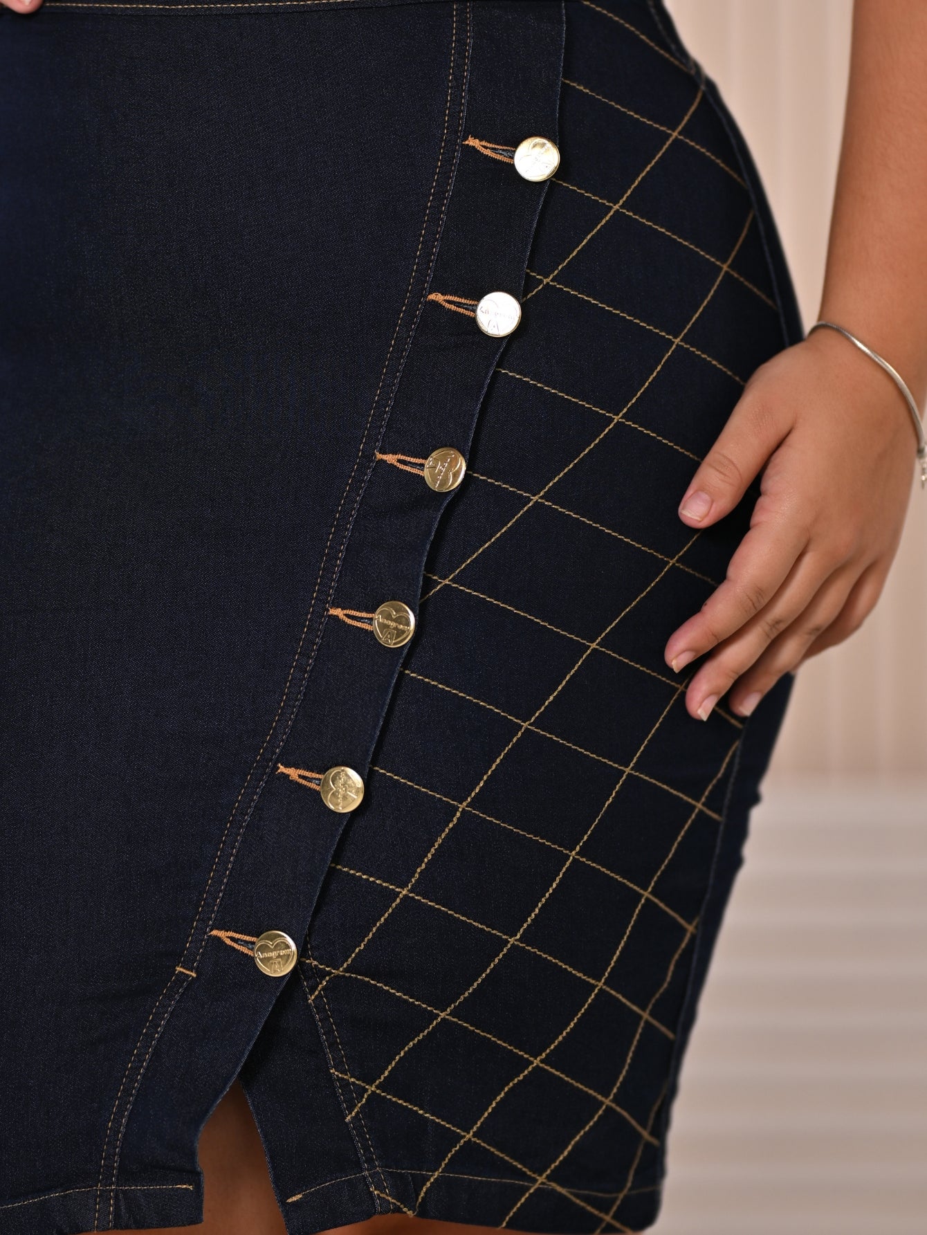 Anagrom Women's Denim Skirt High Stretch Knee Length Zig Zag Seam details Regular and Plus Size Ref.180